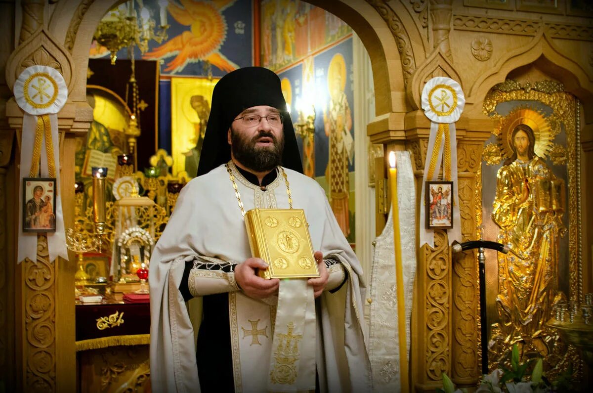 Расписание богослужений подворье лавры. Подворье афонского монастыря. Подворье александро-свирского монастыря расписание богослужений. Вичуга красная церковь расписание богослужений. Храм косьмы и дамиана в химках расписание богослужений на апрель.