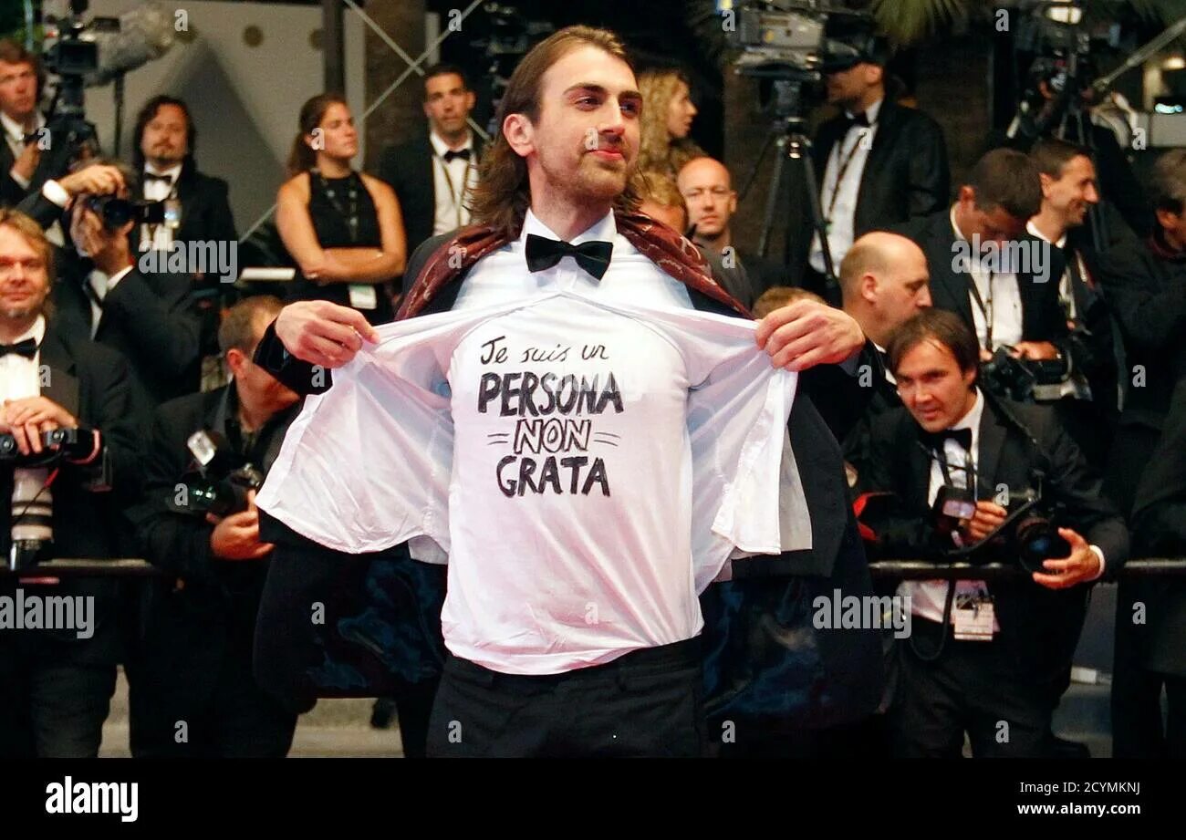 Персона нон грата в райских кущах сканворд. Персона non grata. футболка persona non grata cannes. ларс фон триер персона нон грата. persona non grata футболка.