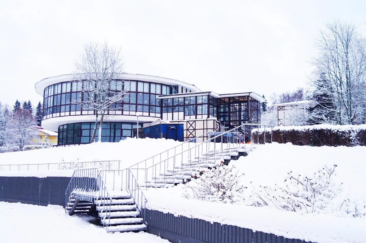 Парк лесной отель гелиопарк. Парк отель лесной солнечногорский район. Отель лесной подмосковье солнечногорский район. Парк отель лесной солнечногорский район. Lesnoy парк отель, деревня пешки, солнечногорск.