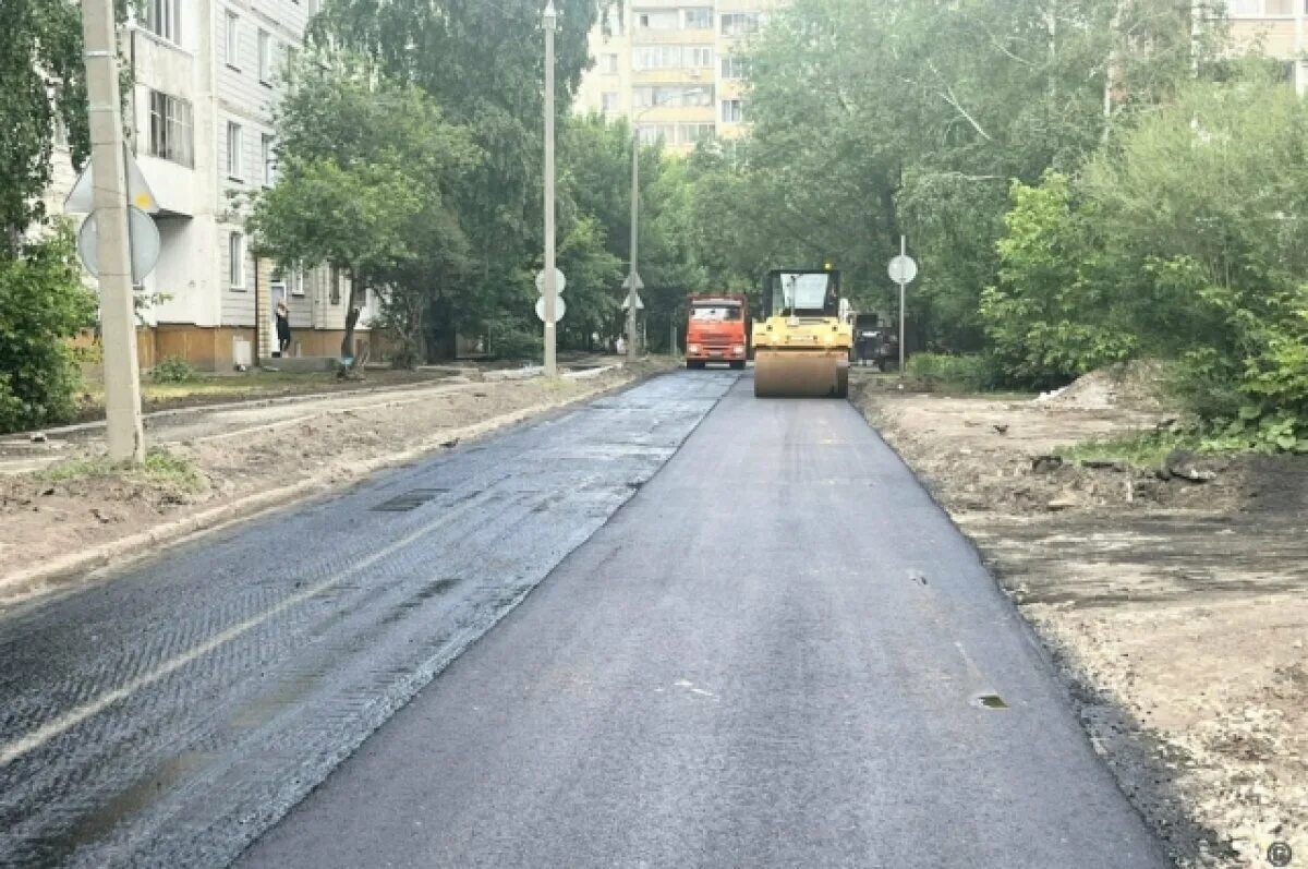 Улица островского барнаул. Асфальт. Дороги. Дорога в городе.