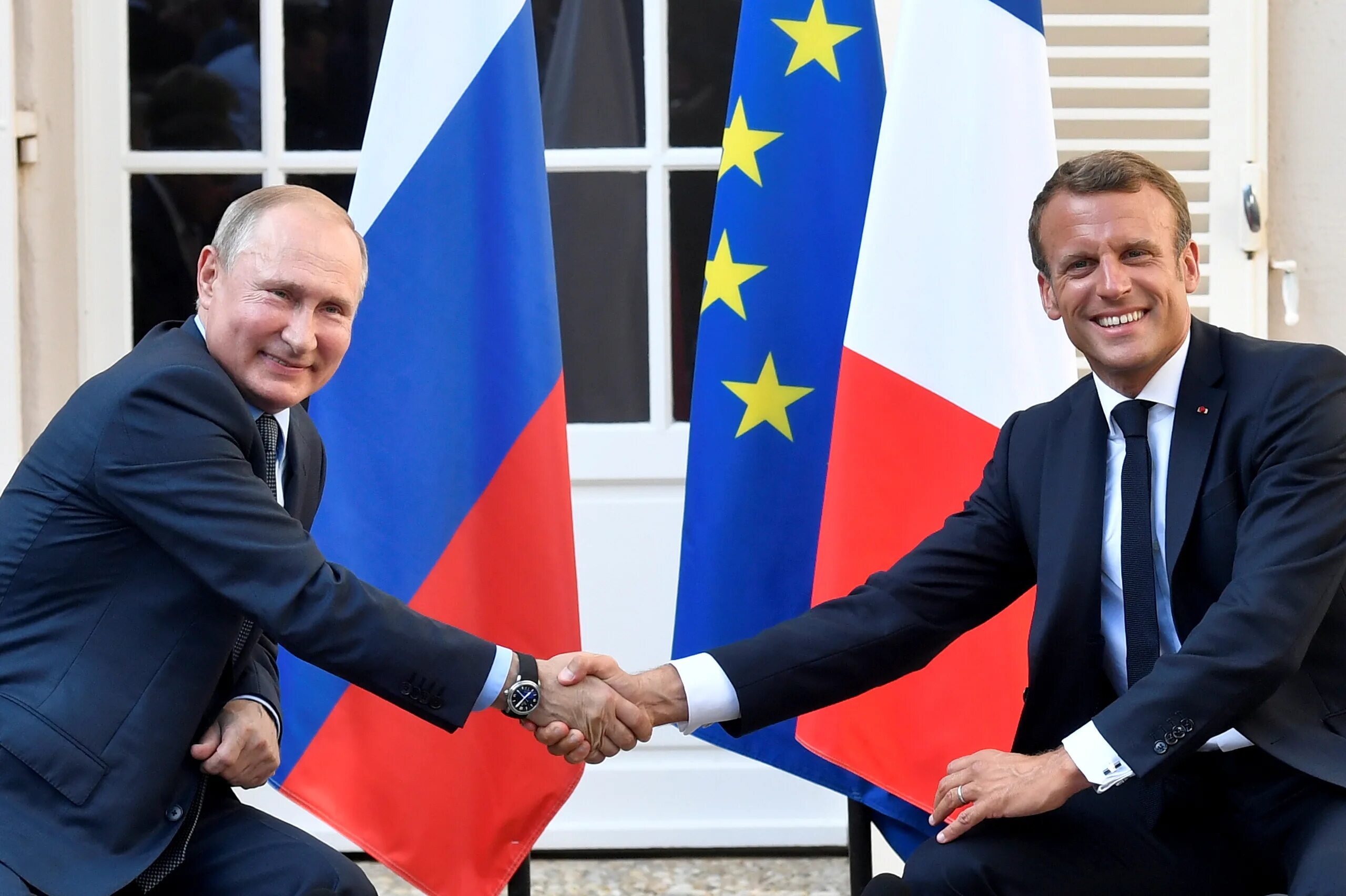 Француз руки. Макрон Эммануэль переговоры с Путиным.