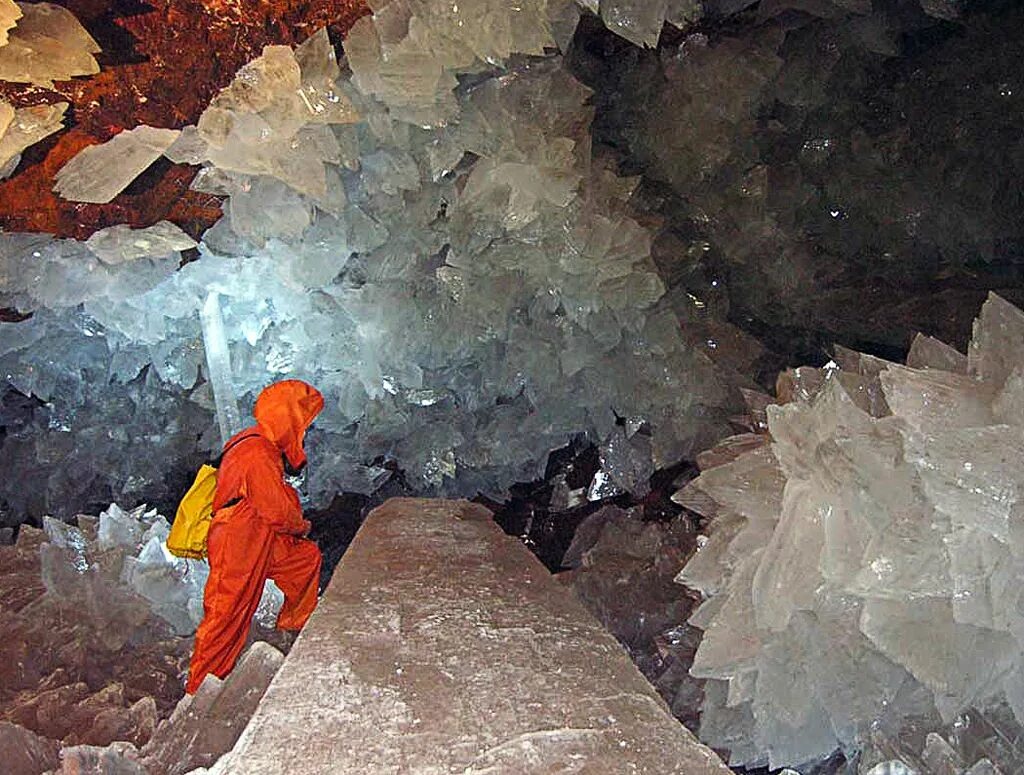 Куэва-де-Лос-Кристалес (пещера кристаллов). Пещера Куэва де Лос Кристалес. Пещера кристаллов (Cueva de los cristales), Мексика. Пещера селенита в Мексике. Crystal cave