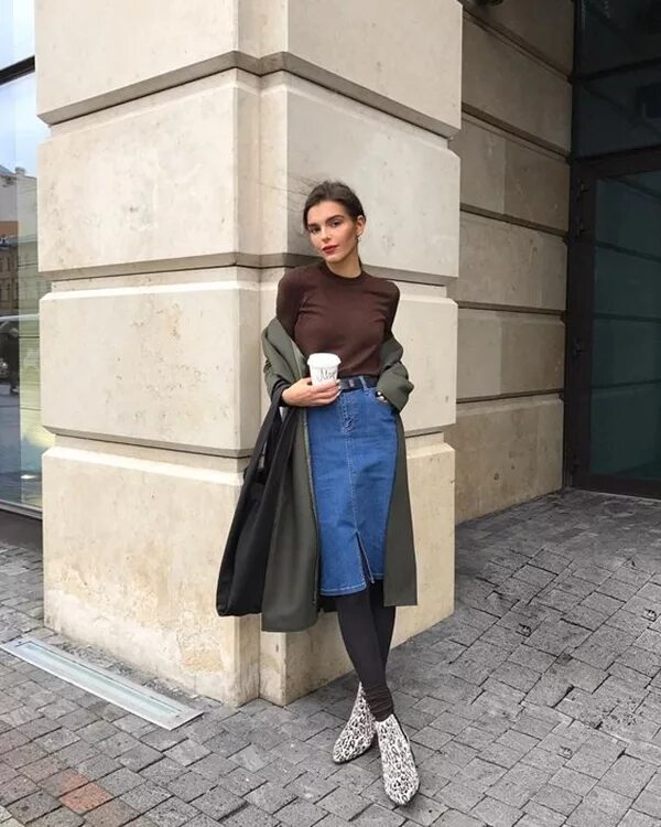 С чем носить джинсовую юбку миди зимой. Джинсовая юбка миди осень. Джинсовая юбка миди. С чем носить джинсовую юбку миди зимой. С чем носить джинсовую юбку миди зимой.