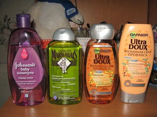 Известные марки шампуней для волос. Шампунь для волос. Шампунь в ашане. Шампунь 90-х. Какие шампуни продаются.