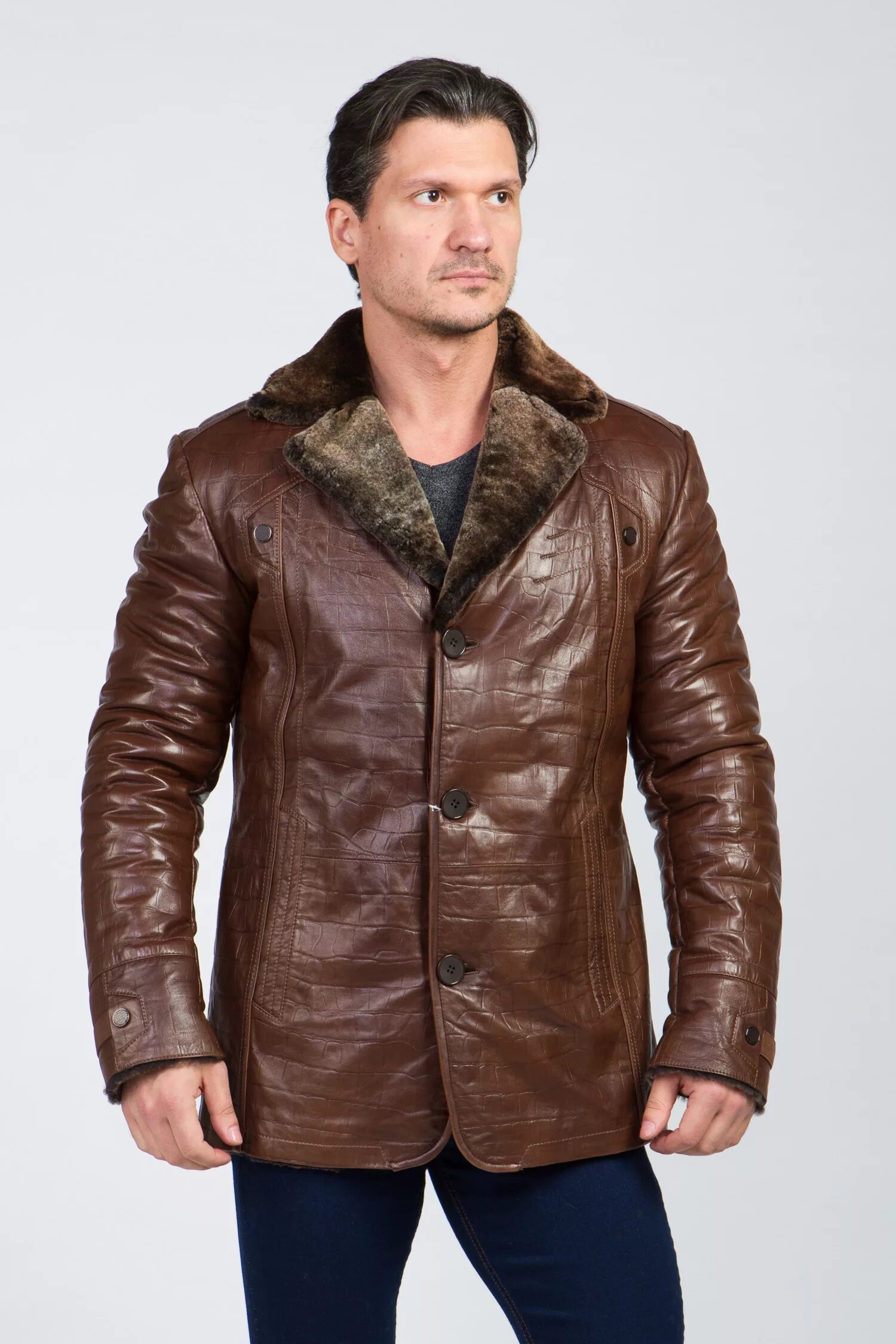 Мужские куртки зимние натуральной кожи. Коричневая кожаная куртка с мехом мужская. Кожаная куртка мужская зимняя коричневая.