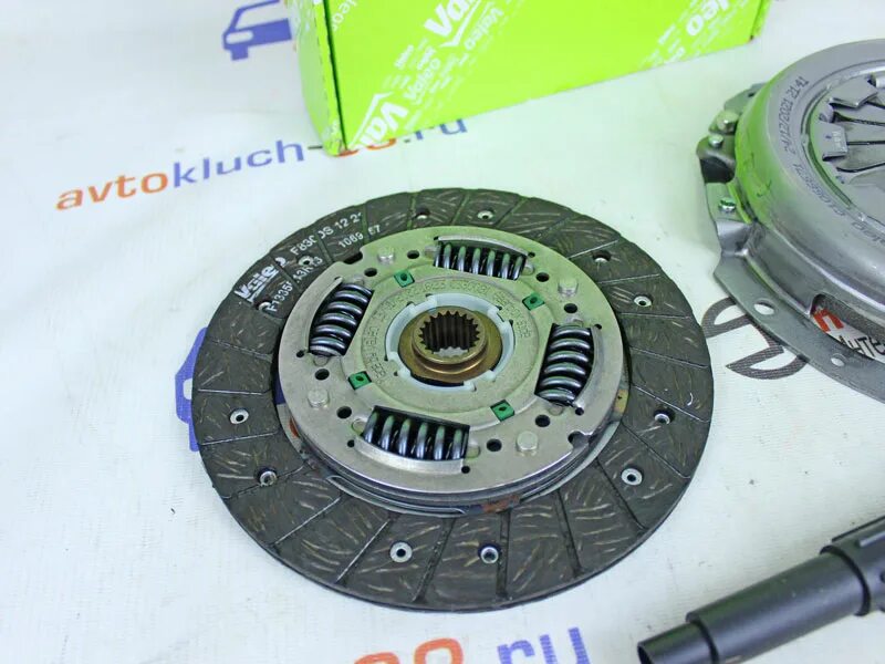 Сцепление на приору 2. Сцепление лада калина valeo. лада приора 2 комплект сцепления. комплект сцепления калина 2 тросовая валео. сцепление валео на гранту.