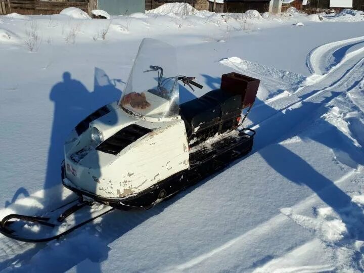 Бураны в хабаровске. Снегоход буран 540. С 2001г. Буран снегоход красный 1984. Снегоходы буран 640 короткий.