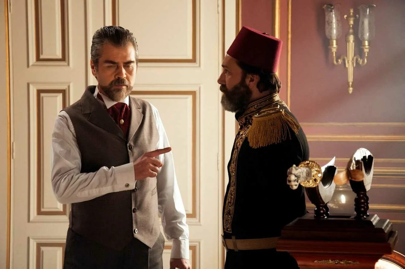 Великий сыщик филинта 2014. Великий сыщик филинта сериал. филинта мустафа сериал. великий сыщик филинта турецкий. сюрейя филинта.