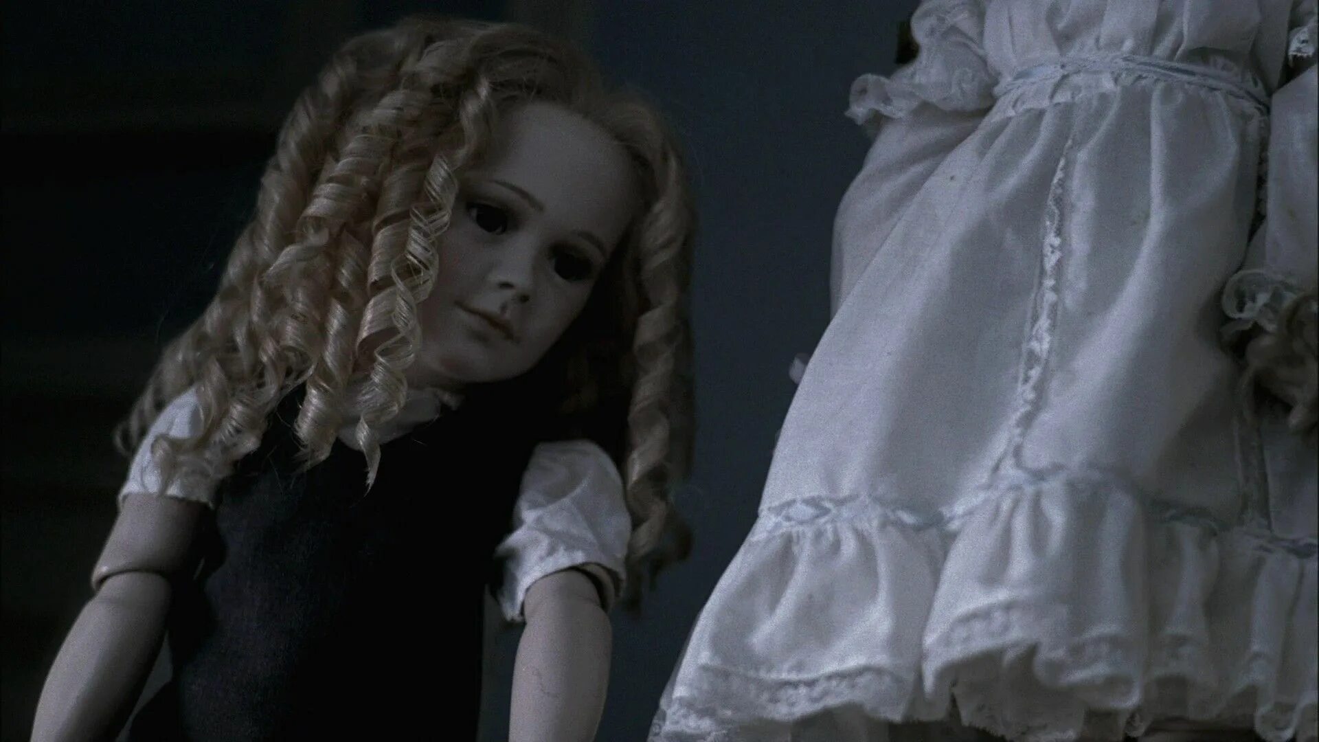 Страшные куклы из фильмов. Иная фильм 2012. Ужасы девушка кукла. Дорама иная 2012. Проклятие аннабель кукла.