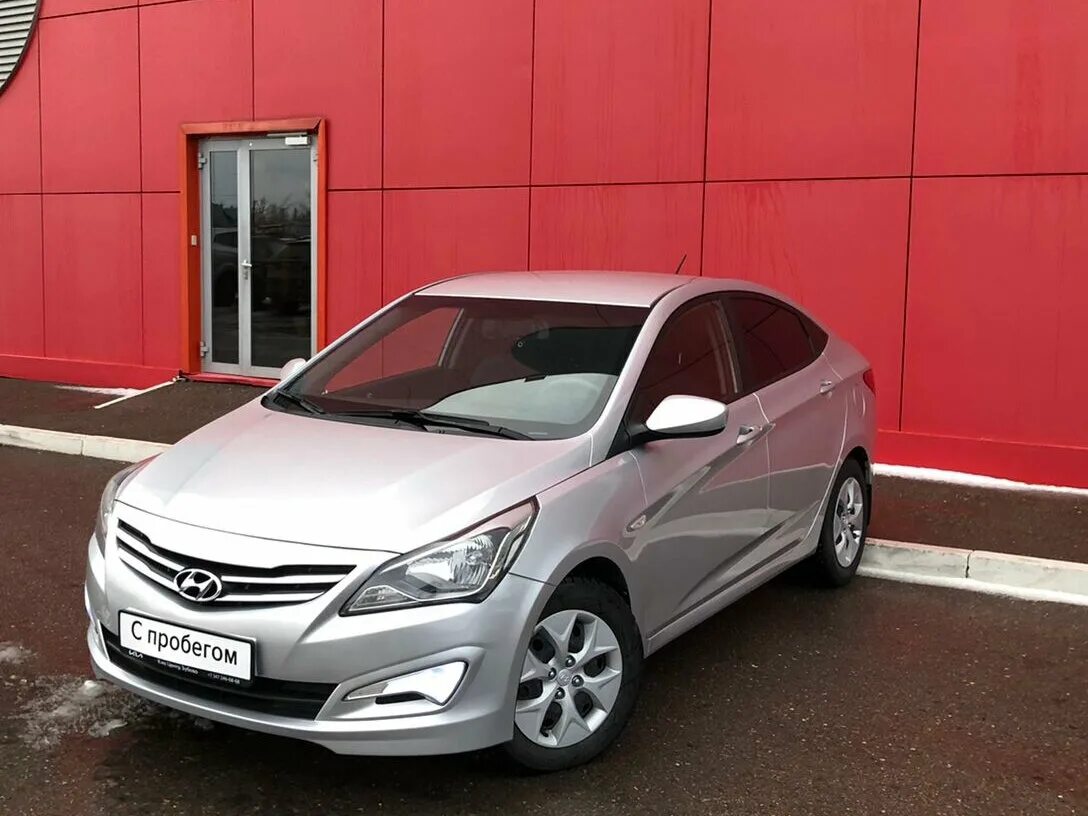 Hyundai Solaris. Hyundai Solaris 2015 1.4 at. Хендай Солярис 2015 серебристый. Hyundai Solaris 2015 1.4 at (107 л.с.) серая.