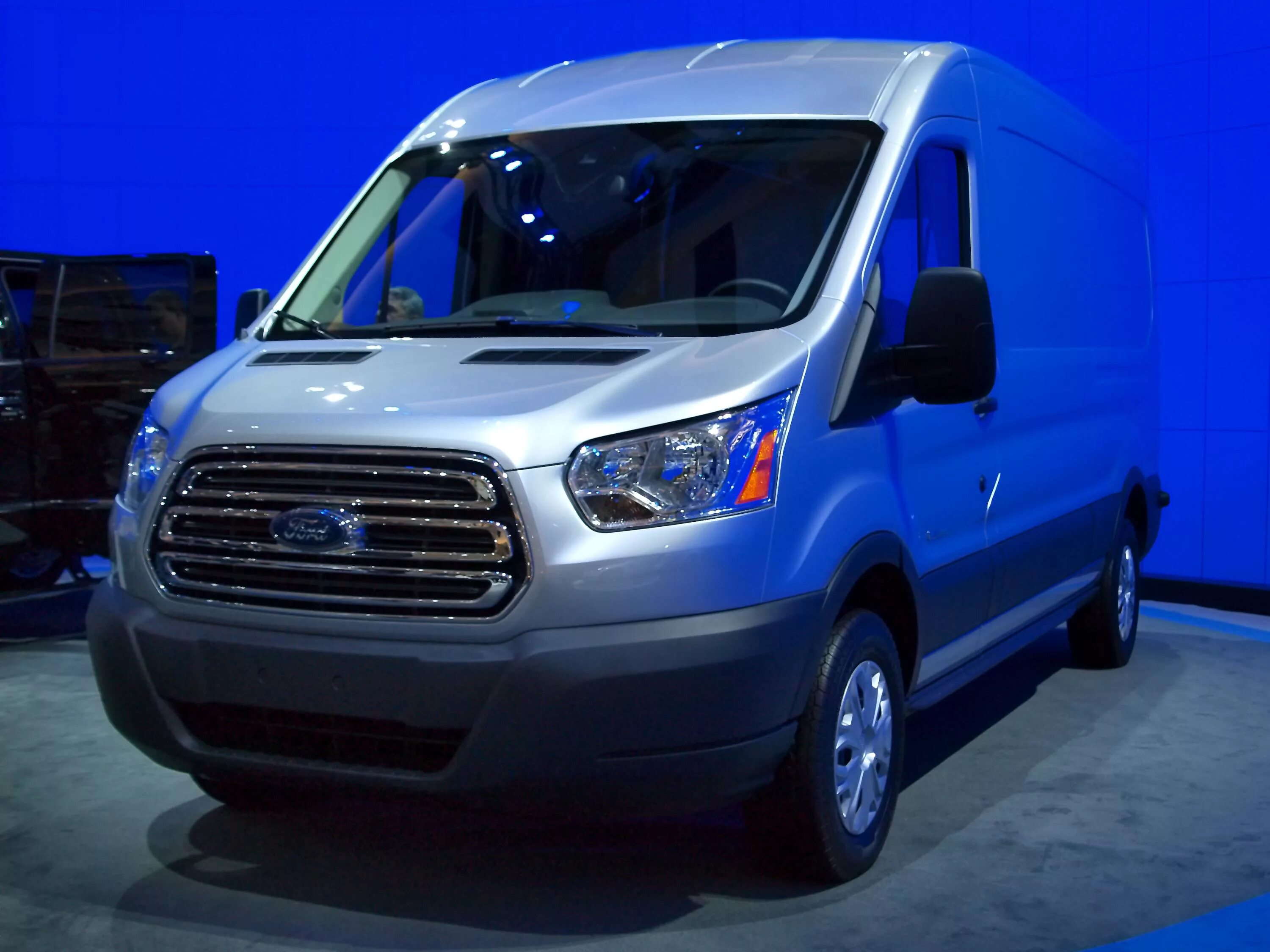 Купить транзит 2013. Ford Transit 2014. Ford Transit 5 2014. Форд Транзит 2014 фургон. Ford Transit 2014 грузовой.