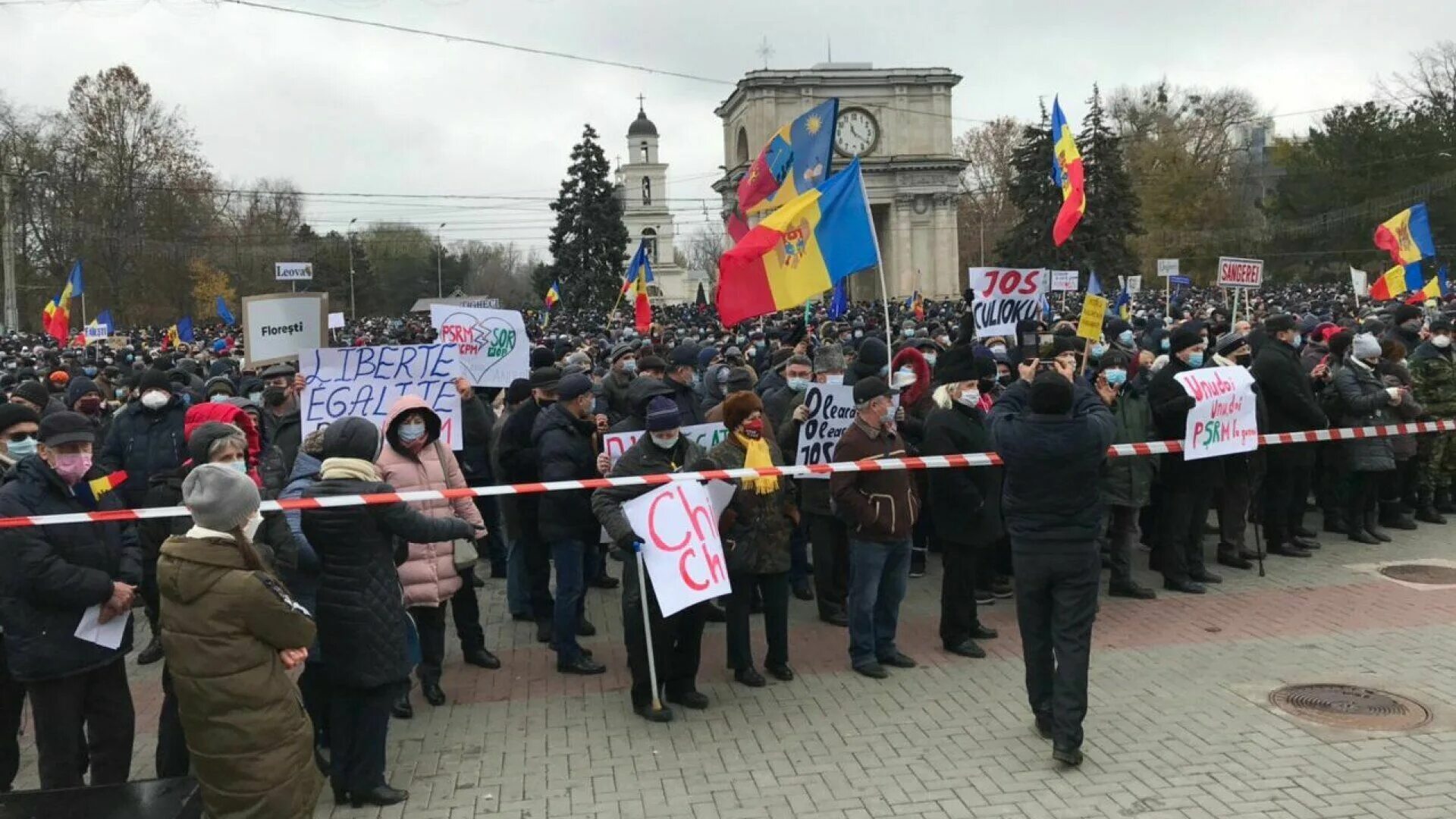 Протесты в Молдове против Санду. Митинг в Кишиневе 2022. Протесты в Молдавии 2022 против Санду. Митинг в Молдове сейчас 2022. Погода в кишиневе сегодня