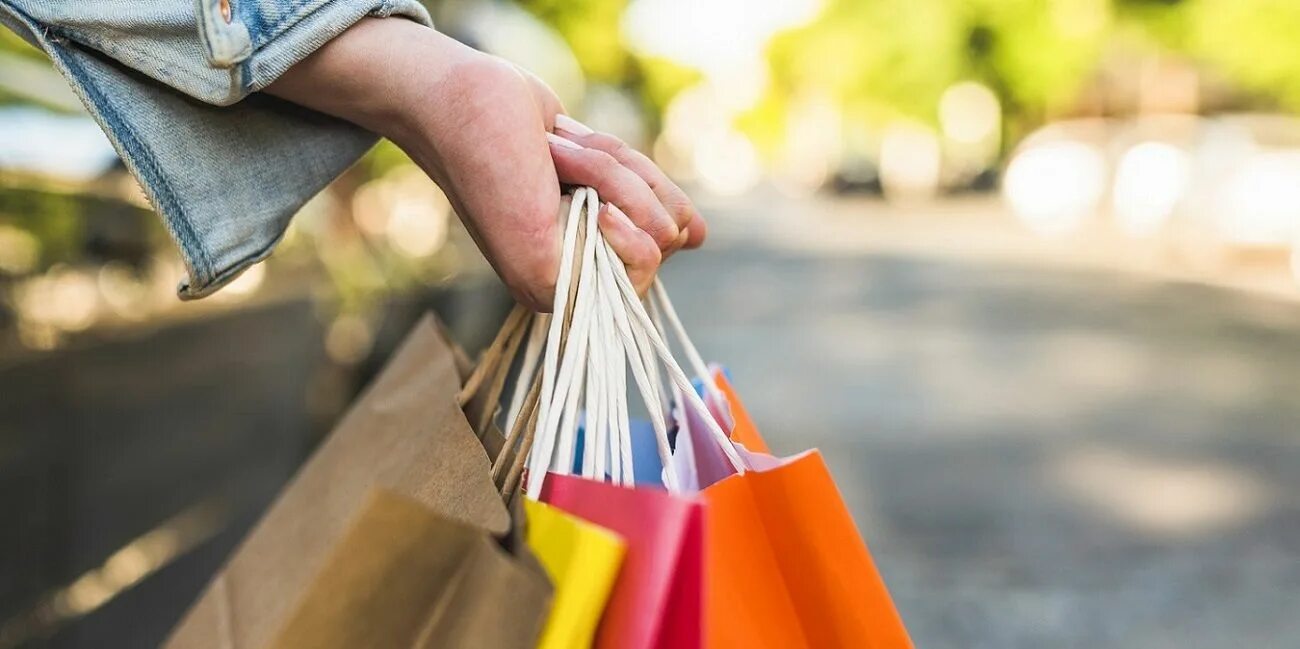 A bad shopping. Shopping Bag. Потребительские привычки. Потребительские настроения. Кризис покупка.