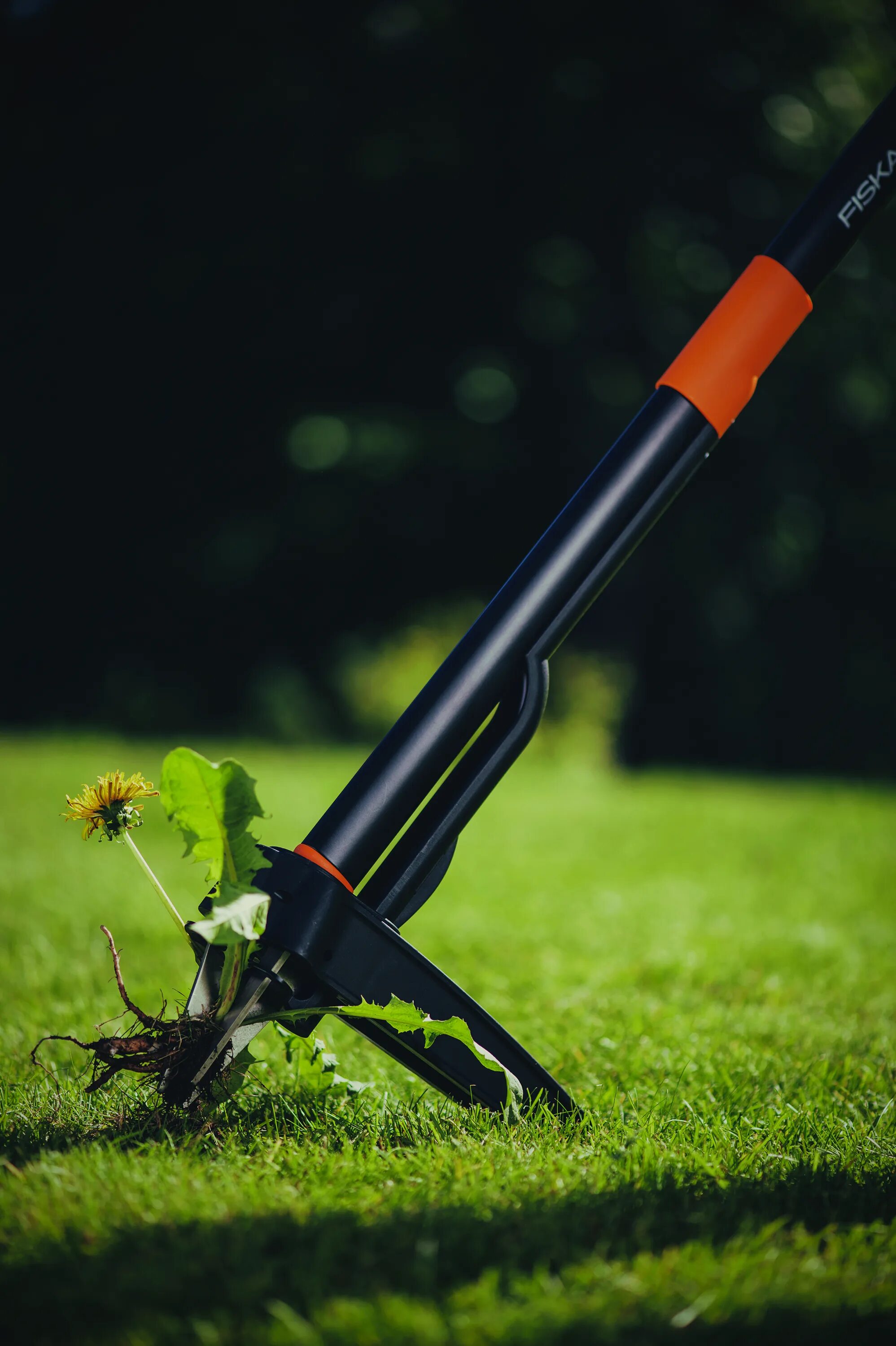 Удалитель сорняков plantic x tract. Fiskars xact 139950. удалитель сорняков fiskars xact 1020126. корнеудалитель fiskars xact. сорнякоудалитель фискарс.