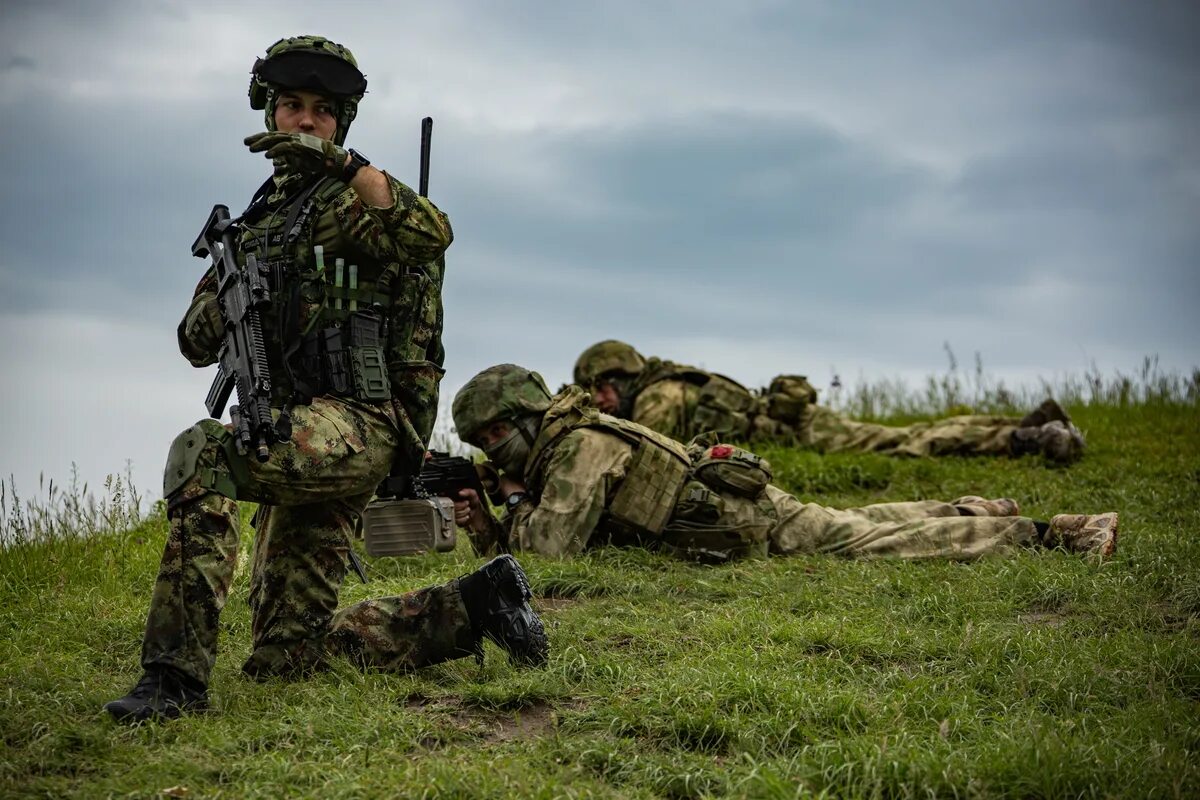 Группы против сво. Спецназ. Военные учения. Солдат Российской армии. Военнослужащий Российской армии.