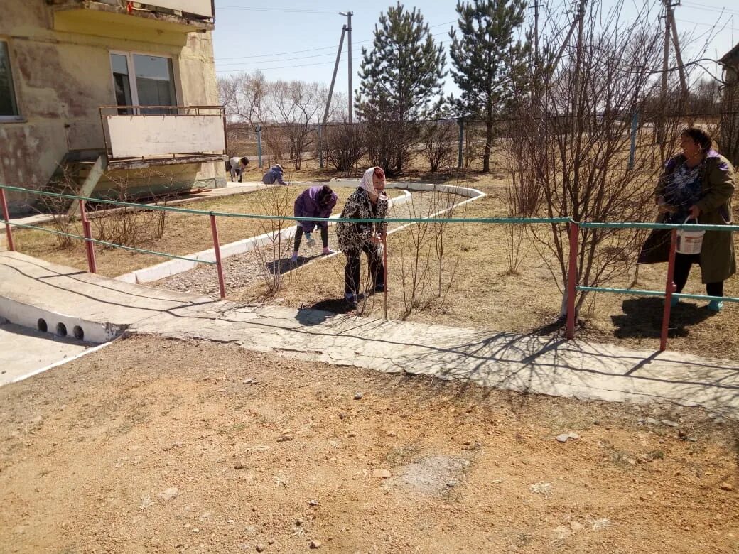 Погода в хороле приморский на неделю. Хороль Приморский край. Село Хороль Приморский край Гарнизон. Дом интернат Хороль. Школа 1 Приморский край Хороль.