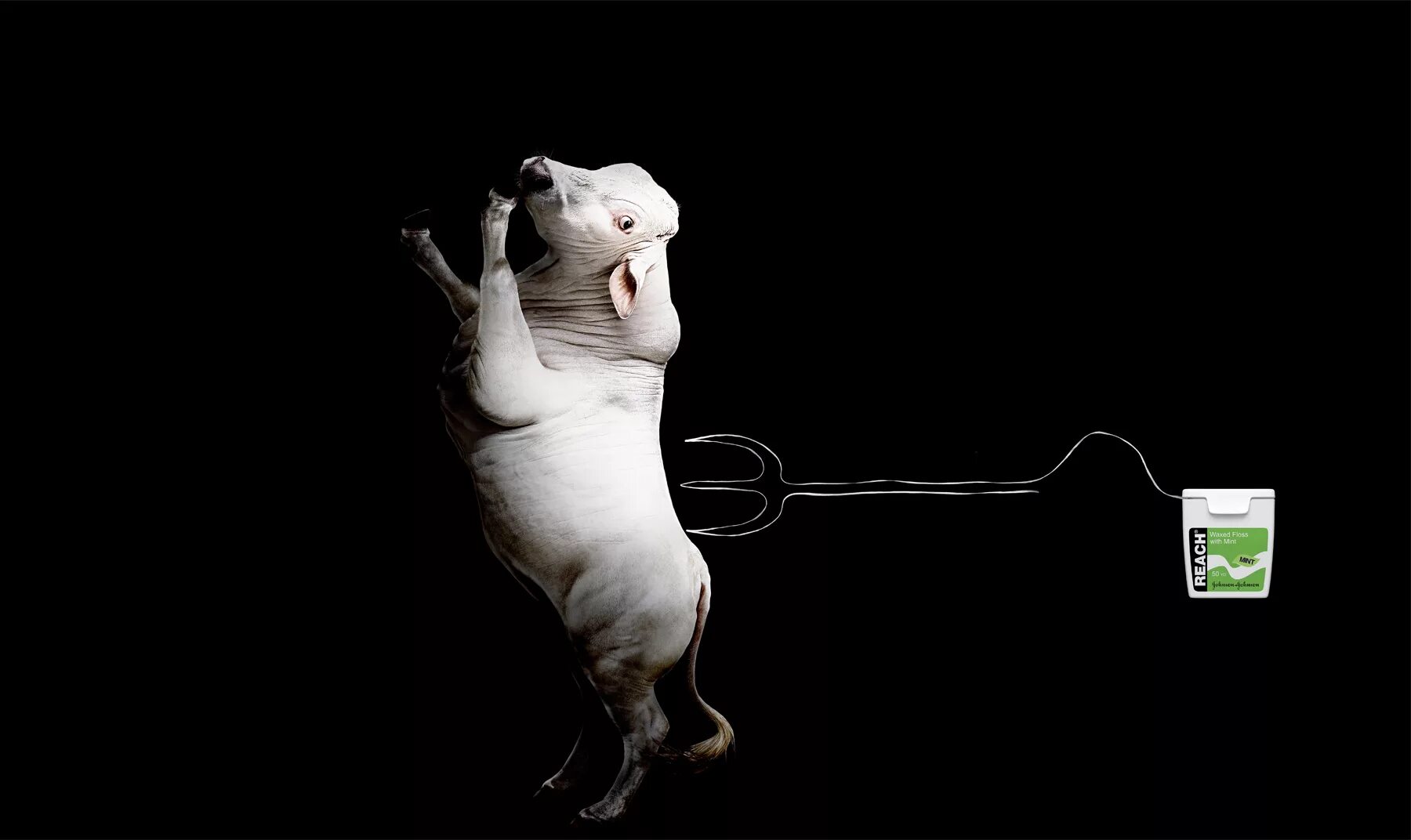 Необычная печатная реклама. Современные рекламные плакаты 2016. Физика креатив. Креативная реклама. Креативная реклама запчастей.