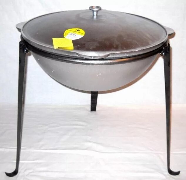 казан чугунный 10лт. казан 22 литров, печь под казан, шумовка. казан 22л чугунный узбекский. казан 22л чугунный с печкой под казан. казан чугунный для костра.