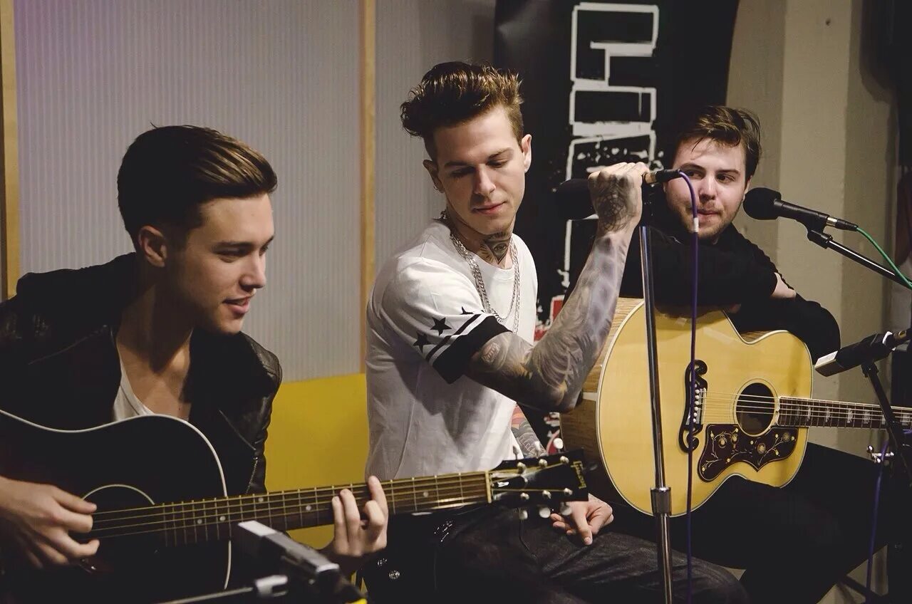 The neighbourhood you get me so high. Группа the neighbourhood. Группа the neighbourhood 2021. Группа the neighbourhood участники. Зе нейборхуд.