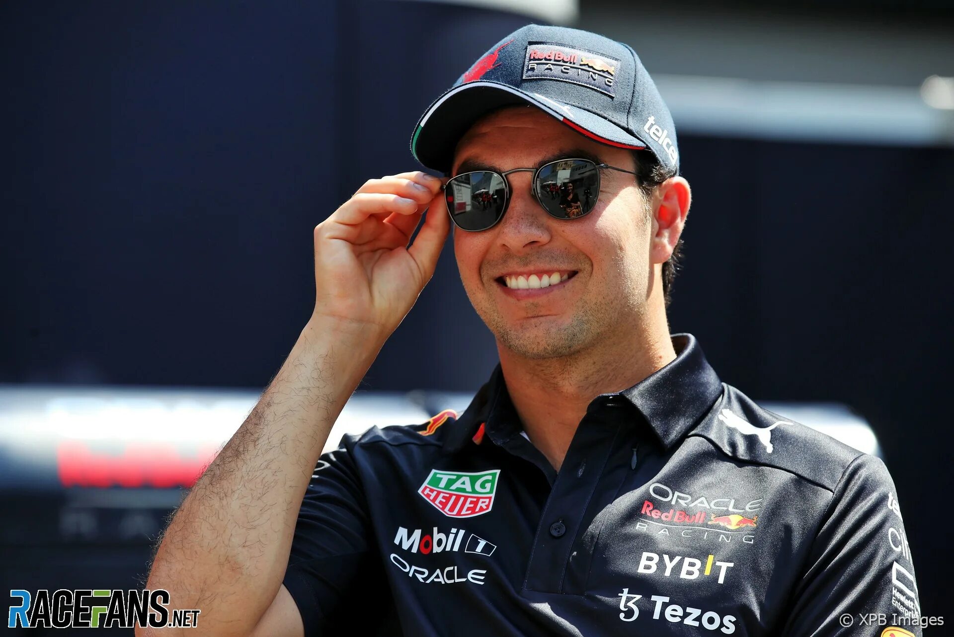 Самые известные пилоты формулы 1. Sergio Perez Baku 2022. Серхио Перес Баку. Рикьярдо формула 1. Пилот формулы 1 кореец.