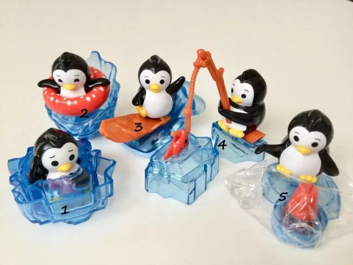 Киндеры пингвины. Киндер макси пингвины. Коллекция Киндер пингвины 1994. Киндер сюрприз Maxi Пингвин. Киндер игрушки пингвины