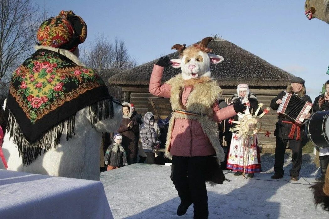 Рождество в малых корелах. Коляда праздник. Коляда праздник беларусь. Зимние святки. Коляда праздник.