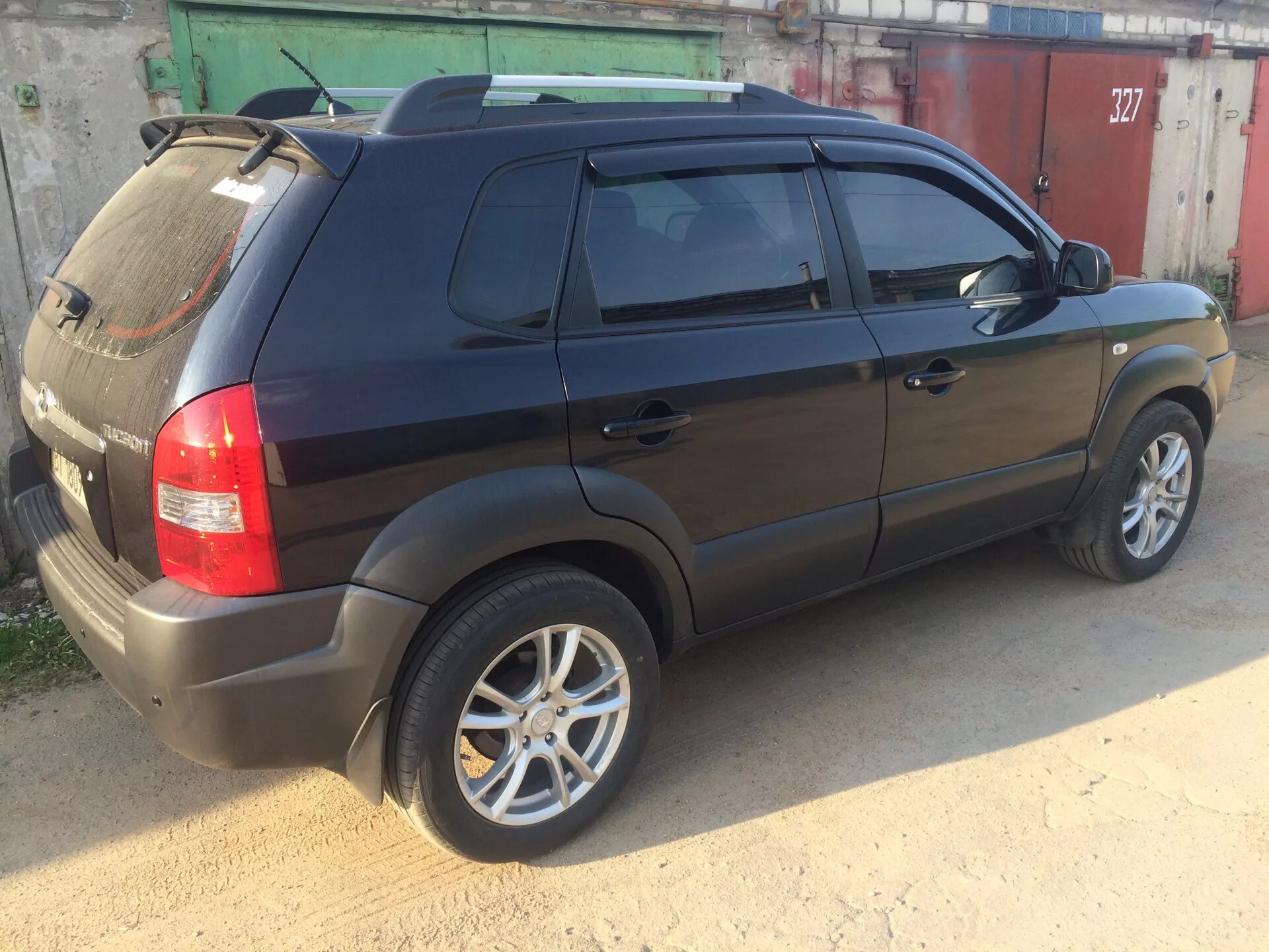 Диски хендай туссан 2008. Hyundai tucson 2008 r17. hyundai tucson 2008 на дисках. hyundai tucson 2008 jm. hyundai tucson 2008 на 19 дисках.