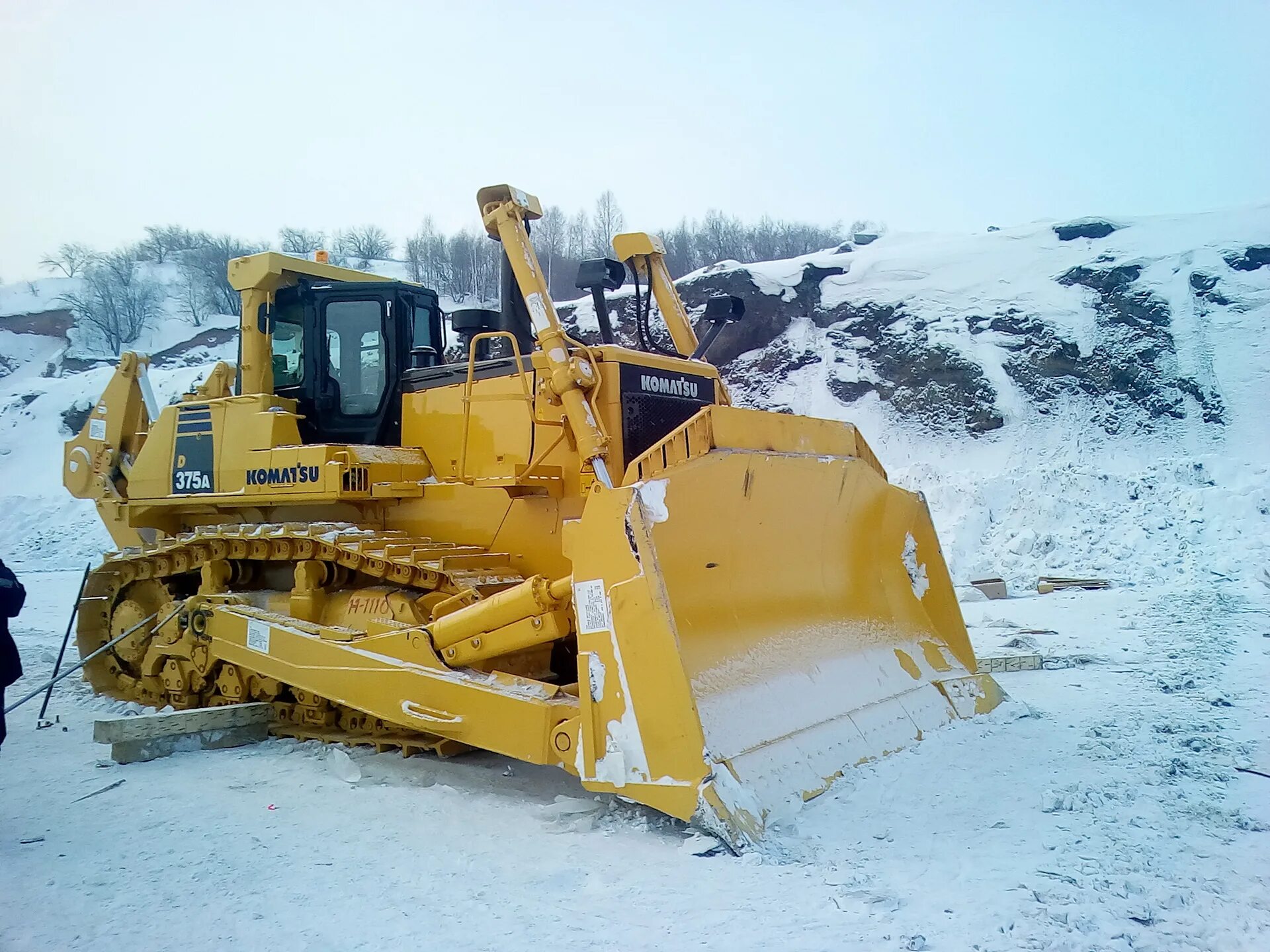 Komatsu d375. Бульдозер Komatsu d375. Бульдозер Комацу 375. Komatsu d375a-5.