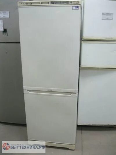 Холодильники 2000 год. Холодильник Стинол 131 двухкамерный. Холодильник Стинол двухкомпрессорный 103. Холодильник Stinol 2-х камерный. Холодильник Стинол 101410755309.