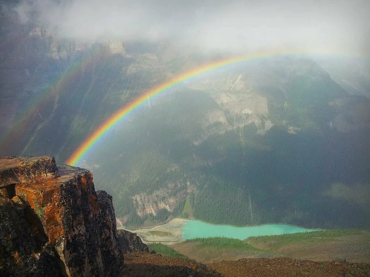 Фотографии радуги. Саяны Радуга. Радуга в горах. Красивая Радуга. Радуга над горами.