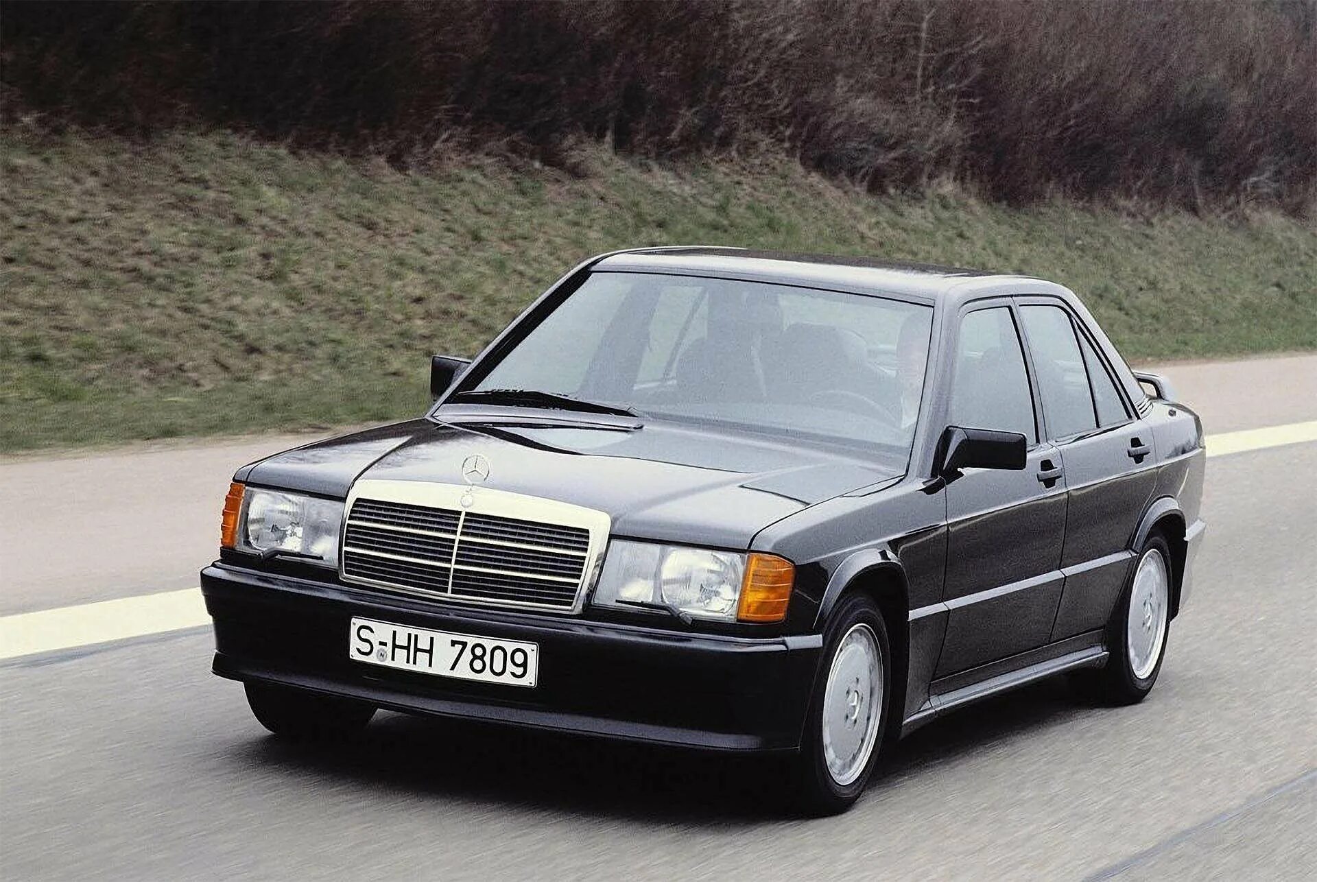 Мерседес w201 купить. Mercedes Benz 190e. Mercedes-Benz 190 (w201). Мерседес 190 w201. Mercedes 190e.