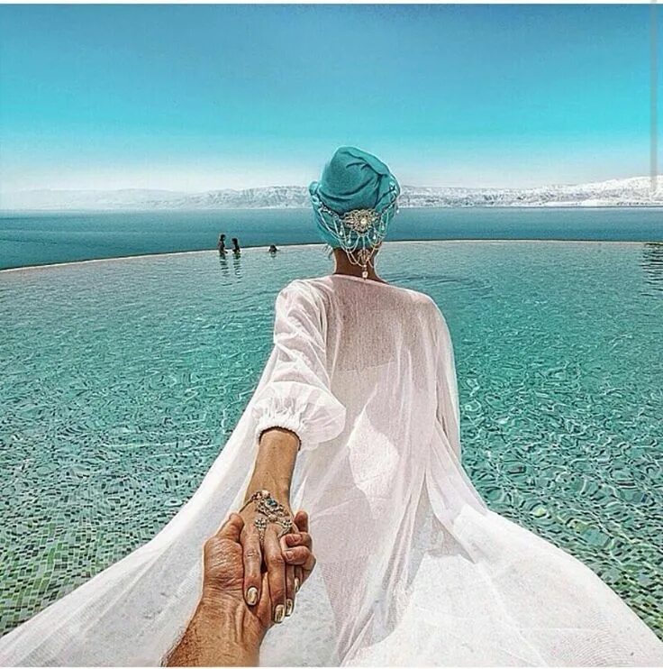Lets follow me