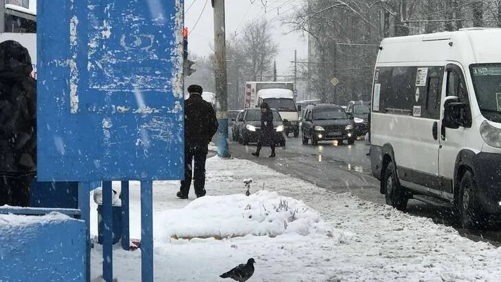 Зарплата маршрутчика в Брянске. Брянск автобус с детьми сегодня. Автобус брянск жуковка сегодня
