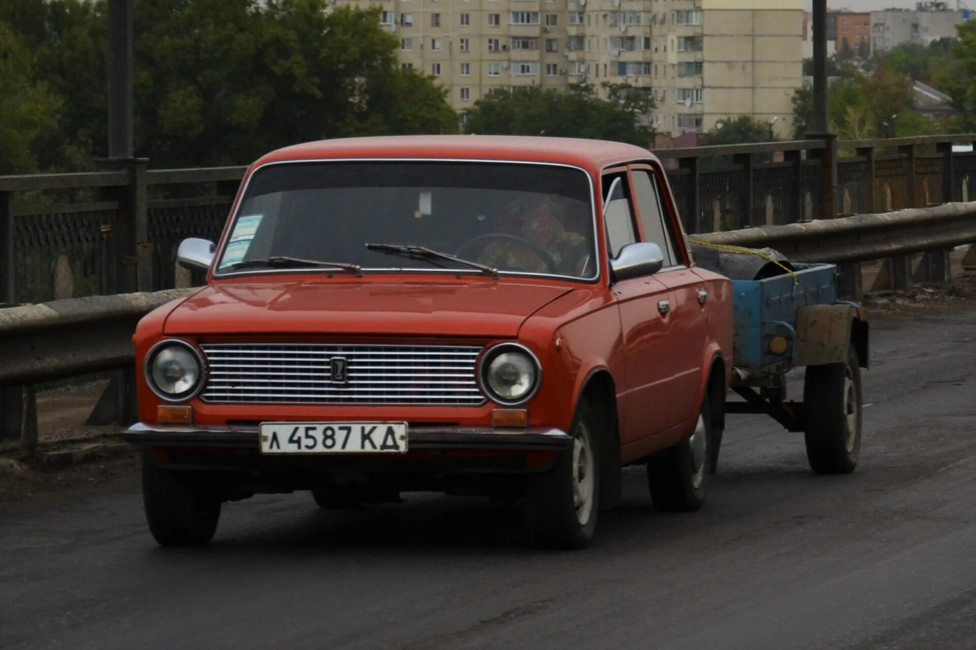 Характеристики 21011. ВАЗ 21011. ВАЗ 2101 И 21011. ВАЗ 21011 СССР. Автолегенды СССР ВАЗ 21011.