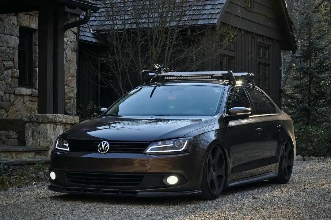 Багажник на фольксваген джетта 6. Thule багажник jetta 6. Рейлинги на крышу vw jetta 6. Багажник на крышу фольксваген джетта 6. Багажник на фольксваген джетта 6.