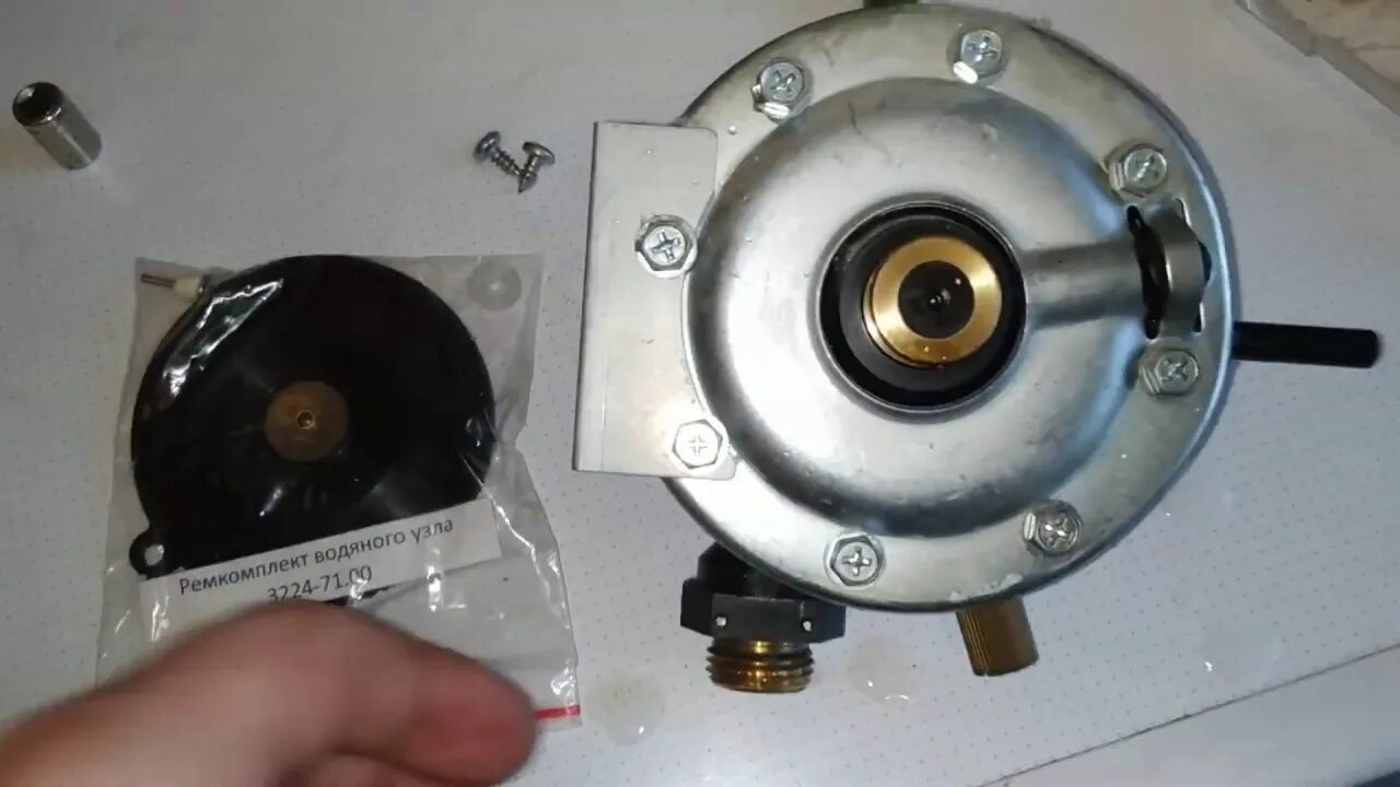 Колонки редуктора. Колонки редуктора. Газовая колонка vaillant mag pro. Водяной редуктор впг 23. Колонки редуктора.