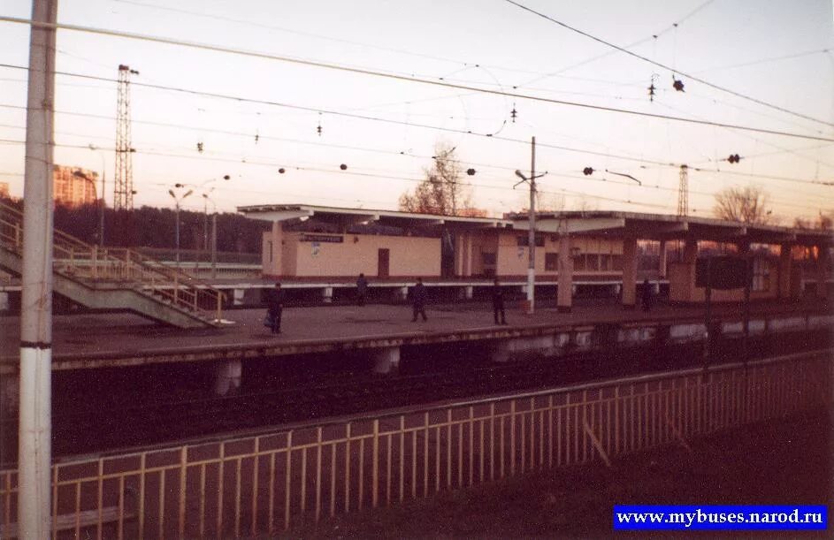 Станция Расторгуево. Железнодорожная станция Расторгуево. Станция Расторгуево 2000. Станция раннего обнаружения в Расторгуево. Варшавская расторгуево на сегодня с изменениями