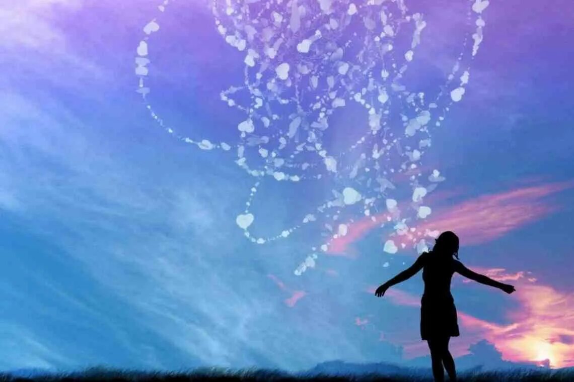 Позитивная девушка. Как стать душой. Счастливая девушка. Солнце счастье радость. Благодарность вселенной.