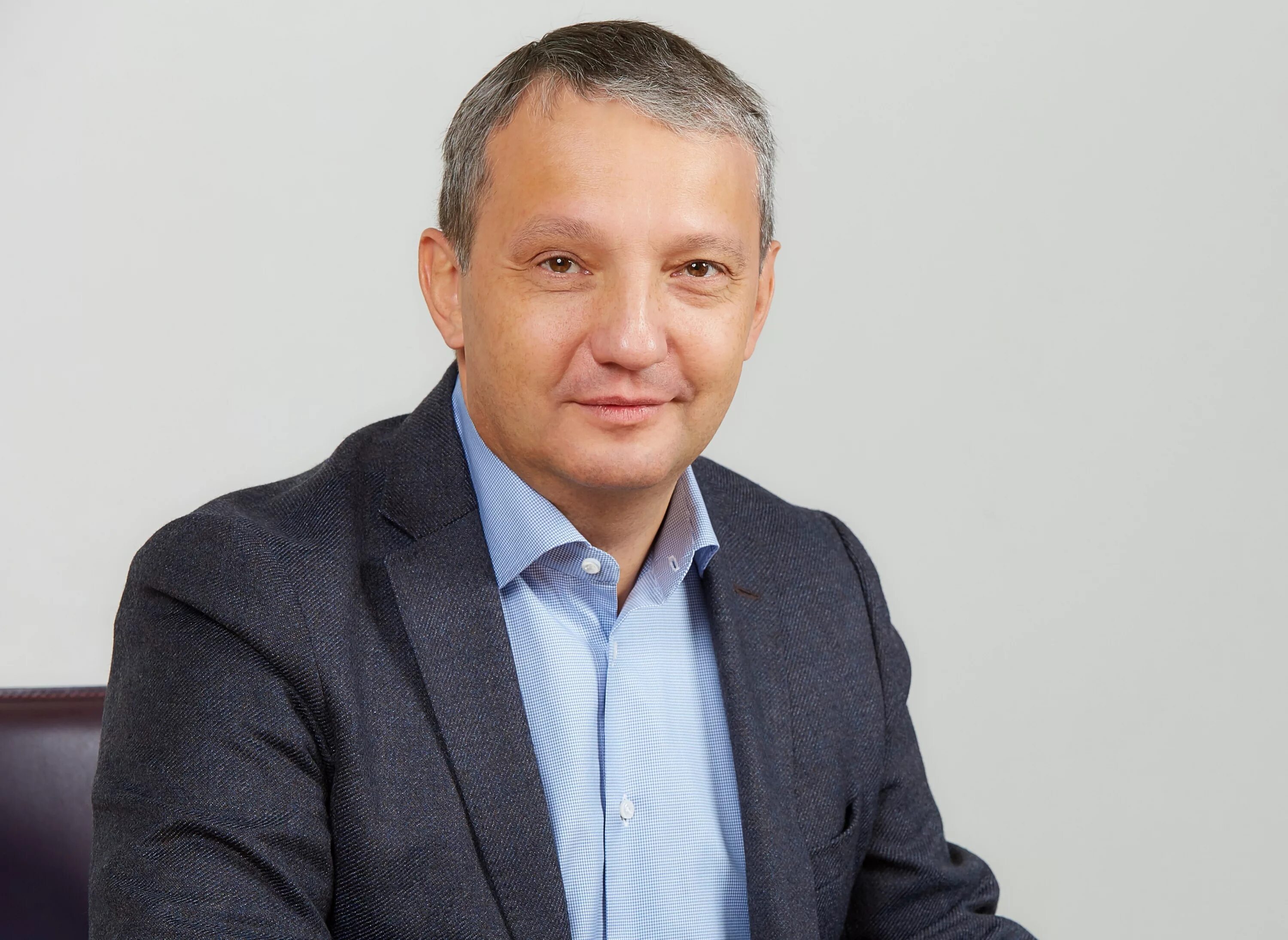 Сергей гончаров x5. Директор компании. Руслан новиков аиф. Генеральный директор читать. Генеральный директор читать.