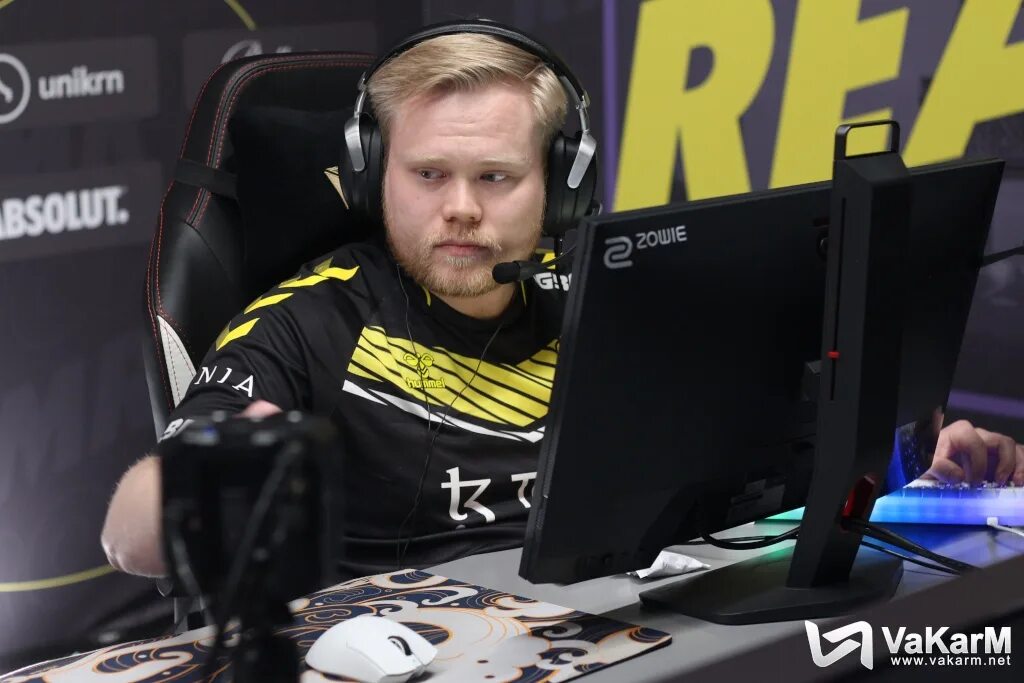 Magisk cs2. Magisk кс го. киберспорт кс. magisk cs go vitality. s1mple 2025 фото.