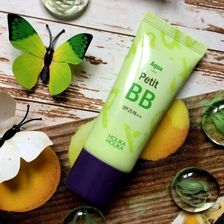 Тональник вв зеленый. Bb крем вивьен сабо зеленый. Holika holika petit bb cream. Holika aqua petit bb. Bb крем holika holika.