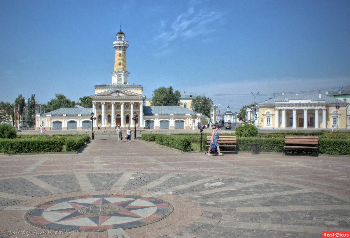 Пл кострома. Сусанинская площадь в Костроме. Кострома площадь Сусанина. Кострома достопримечательности Сусанинская площадь. Сусанинская площадь в костром.