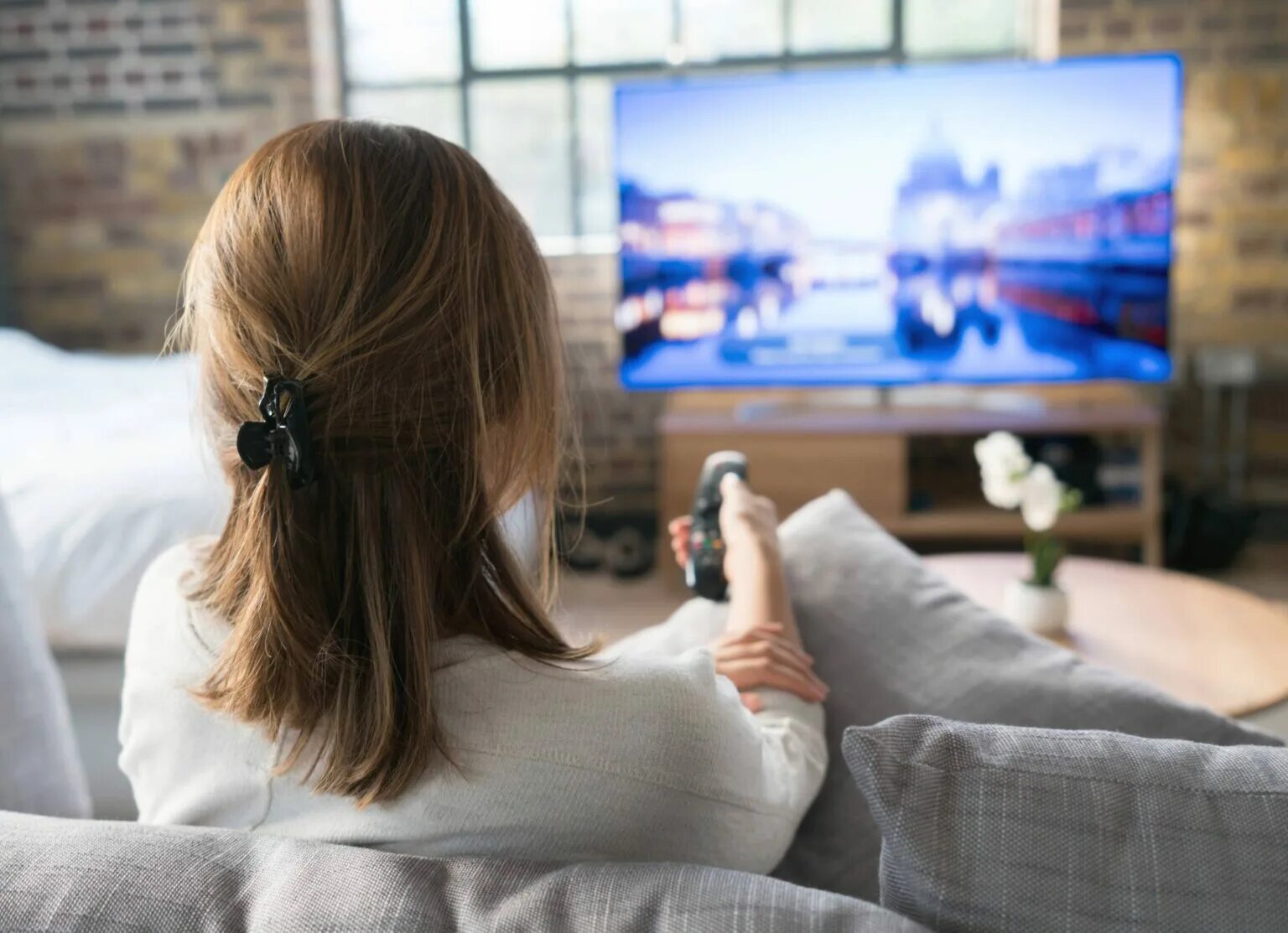 Тв бе. Watching TV. Мои телезрители.
