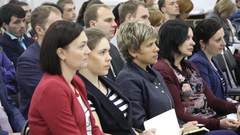 специалист по работе с молодежью. молодежный центр высота. рук – российский университет кооперации калининградский филиал. в чувашии выберут лучшего работника в сфере молодежной политики. карепова анна викторовна москва.