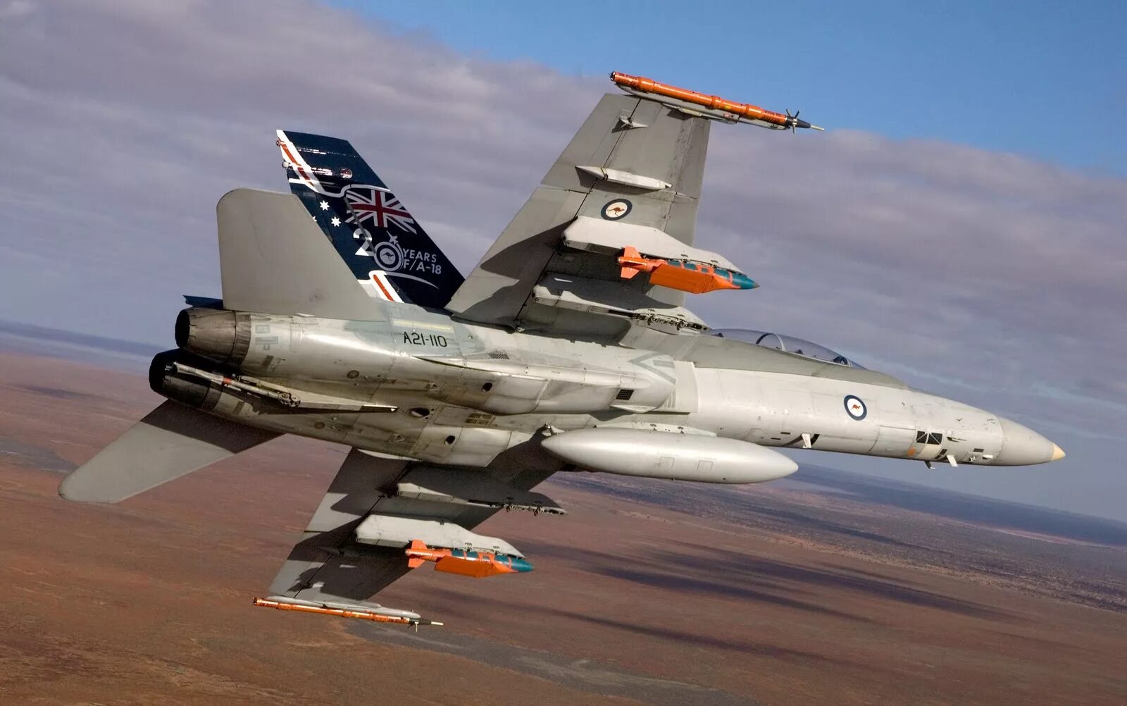 8 f 18 11 f. F/A-18 «Хорнет». Ф 18 Хорнет. F-18 super Hornet. F/A-18 super Hornet ВВС Австралии.