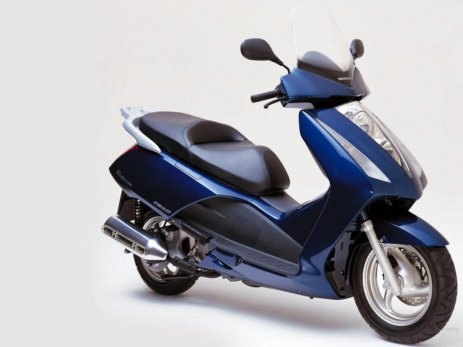Скутер 50 кубов фото. Скутер хонда 150 кубов. мопед honda 150 кубов. мотороер 150кубов хонда. скутер хонда альфа 150 кубов.