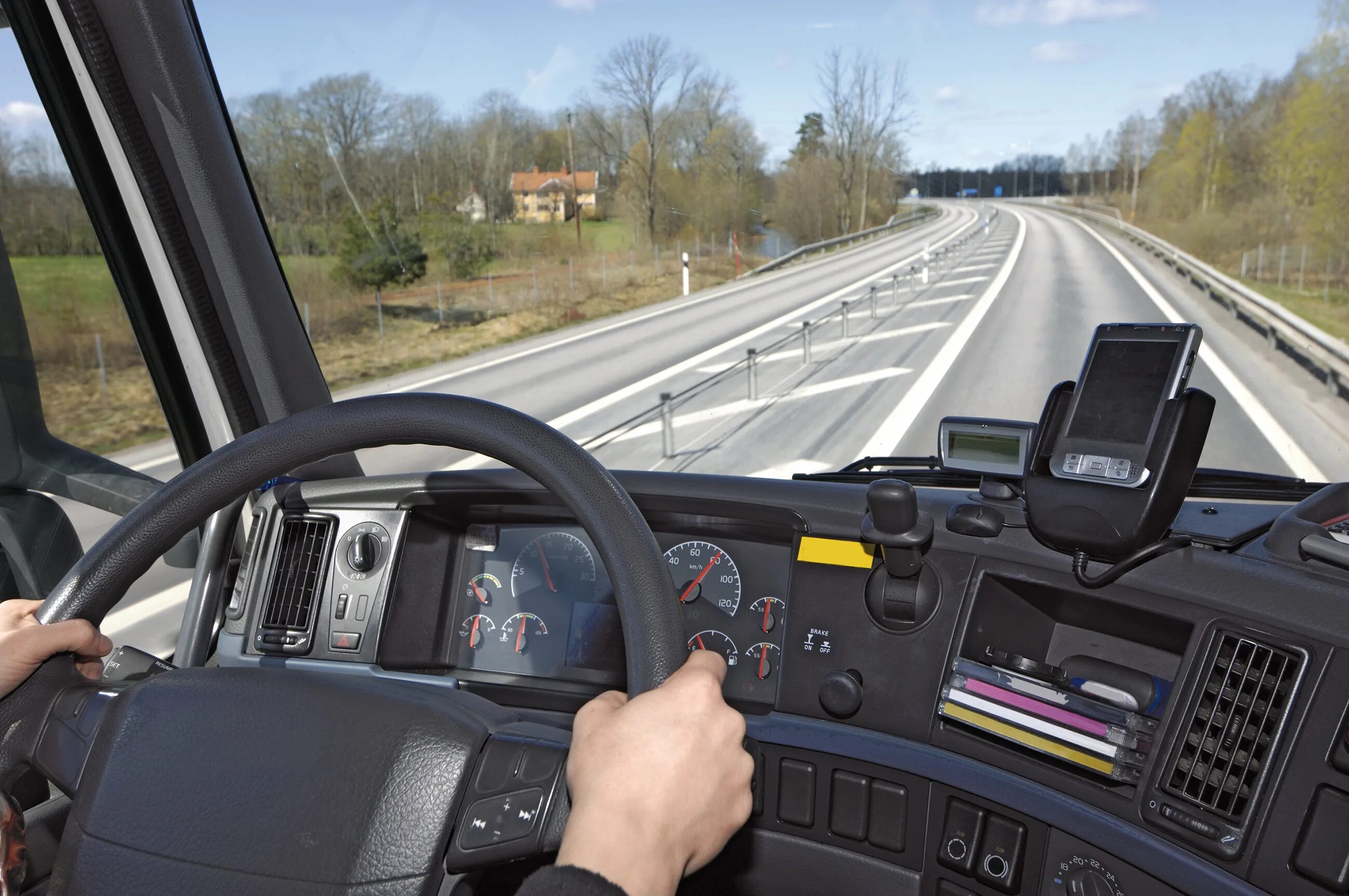 Водитель категории с. Водитель грузового автомобиля. Москва и область водитель всде. Водитель автобуса. Москва и область водитель всде.