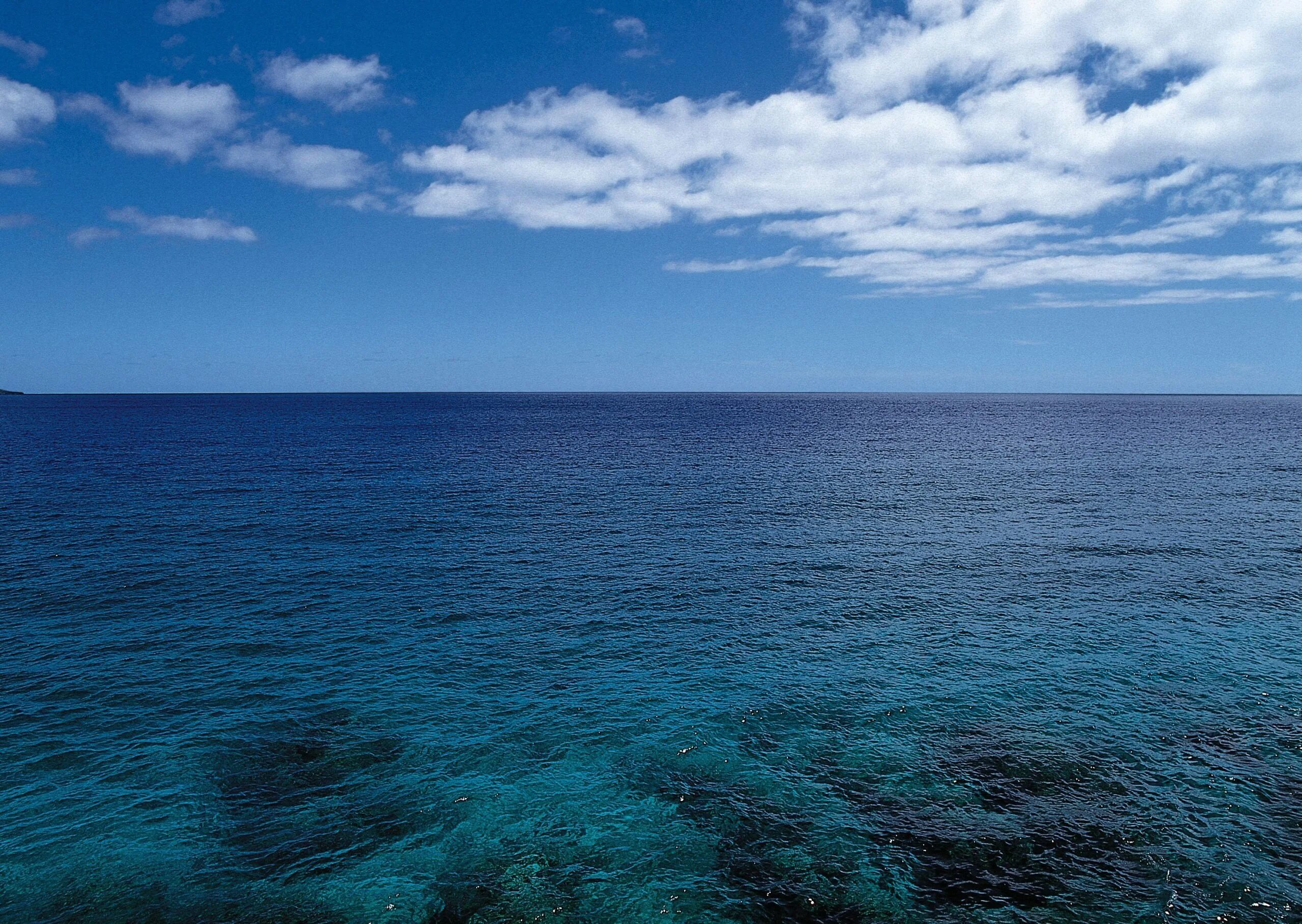 Воды тихого океана. Море. Тихое море. Океан. Бескрайнее море.