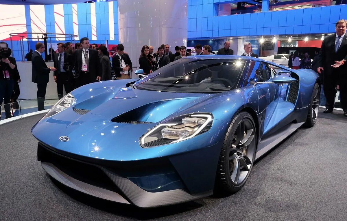 Современные автомобили россии. Ford gt 2023. Ford gt 2016. Форд gt 2022. Выставка автомобилей.