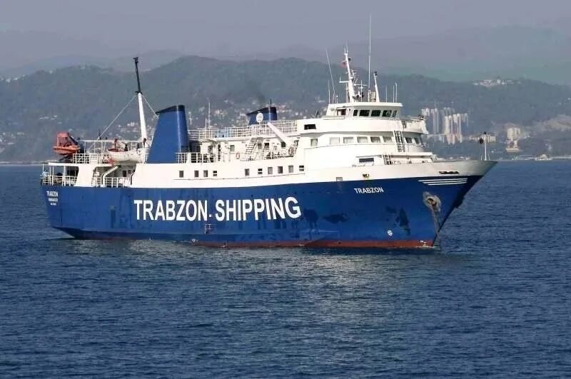 Керченская паромная переправа в крыму. Расстояние черного моря. Паром сочи трабзон 2022. Комета сочи трабзон. Сочи трабзон морпорт.